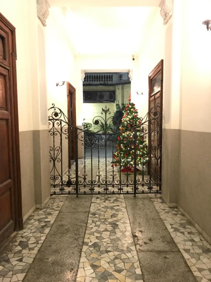 Studio 17 Milan Luaran gambar